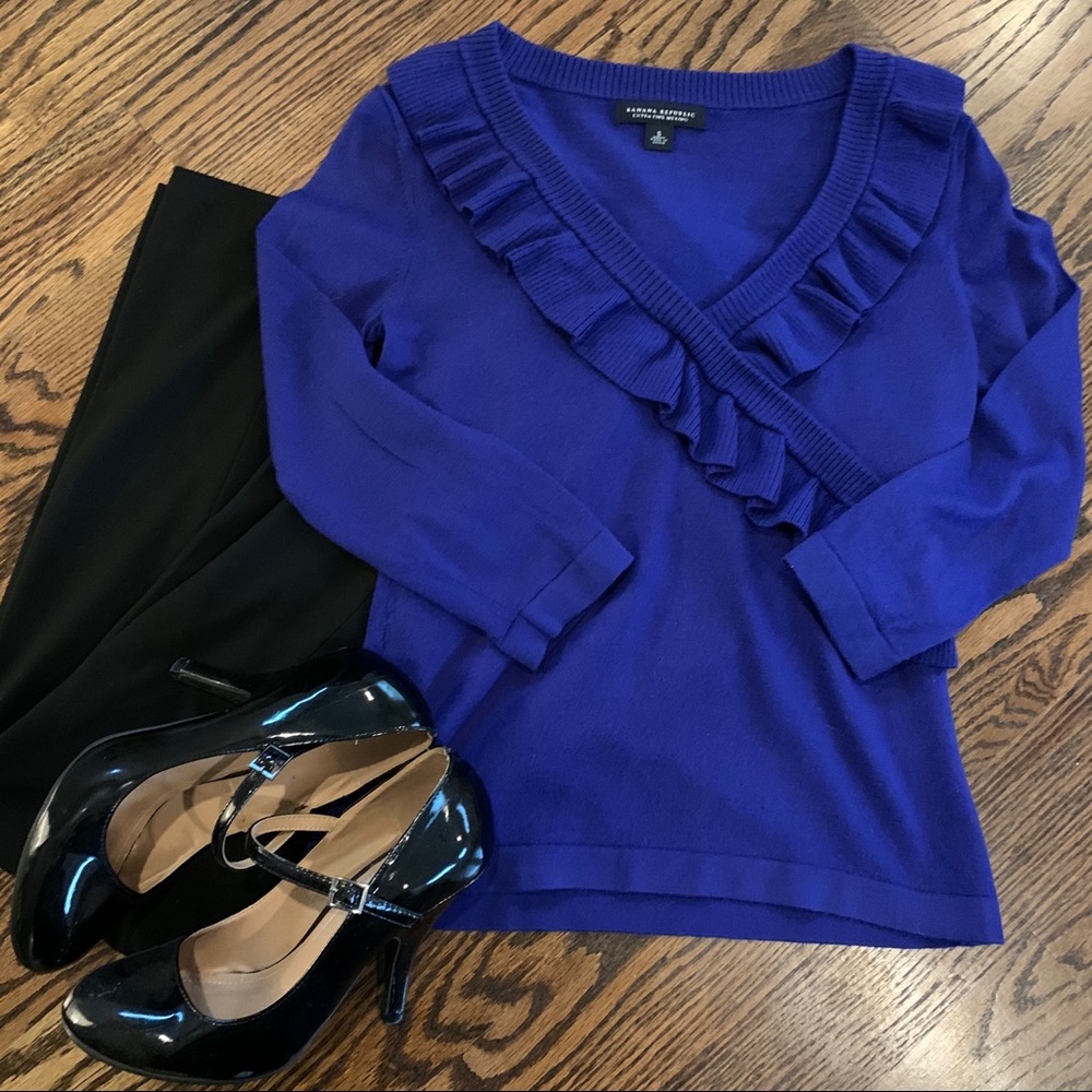Banana Republic Ruffled Sweater - Picture 2 of 7